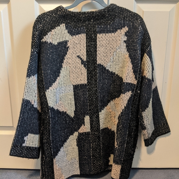 Suncoo Sweater - Picture 2 of 10